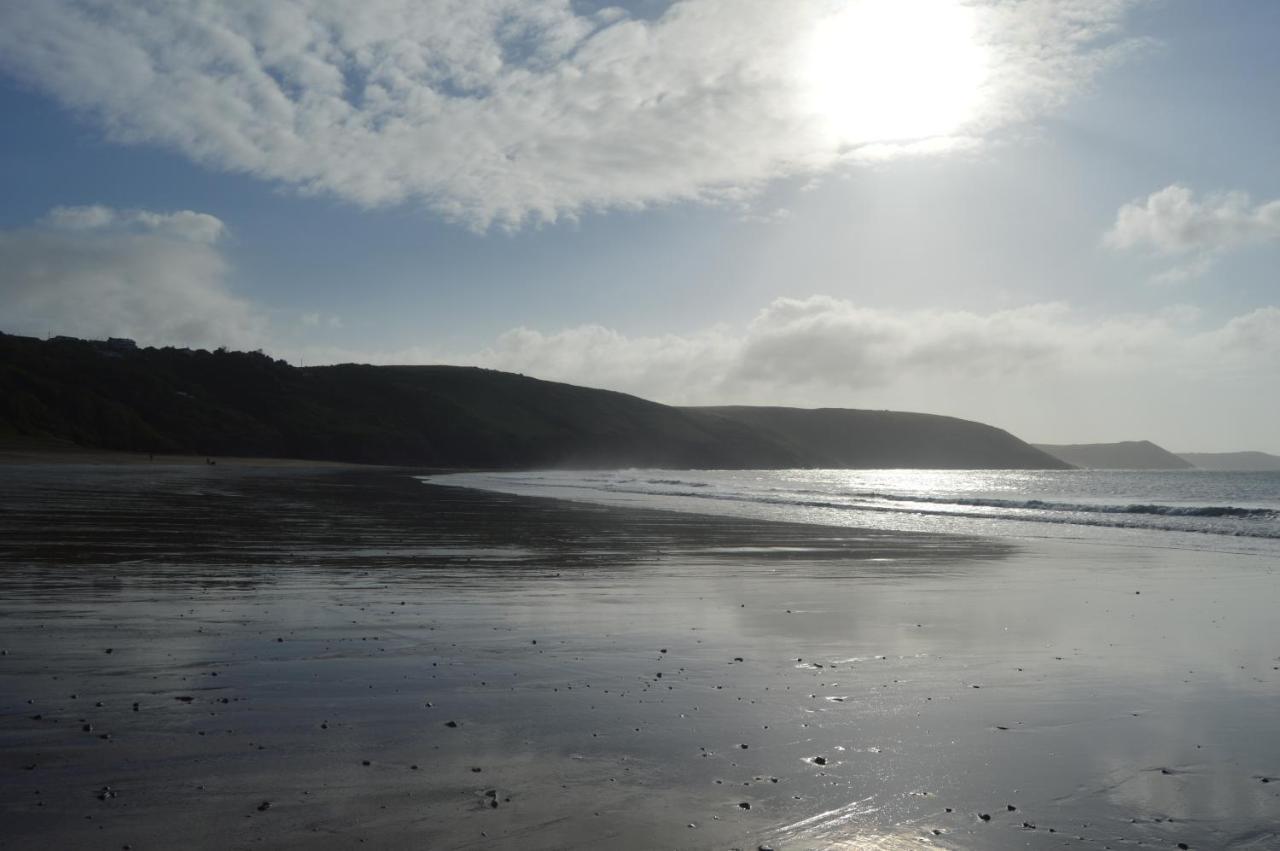 הוילה Lamphey Galwad Y Mor A Coastal Escape In Pembrokeshire'S National Parks מראה חיצוני תמונה