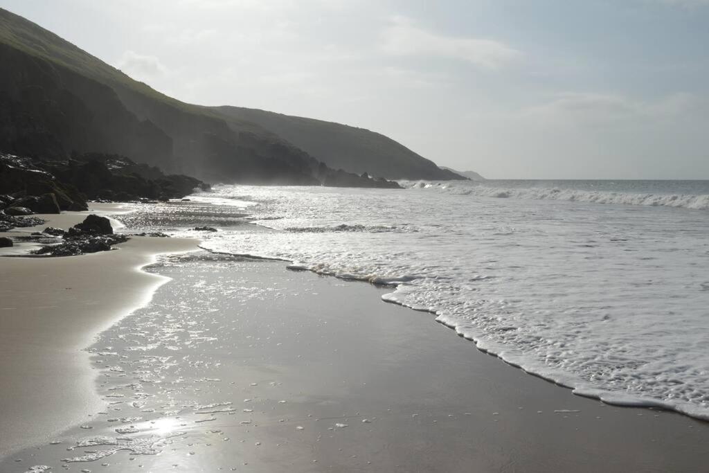 הוילה Lamphey Galwad Y Mor A Coastal Escape In Pembrokeshire'S National Parks מראה חיצוני תמונה